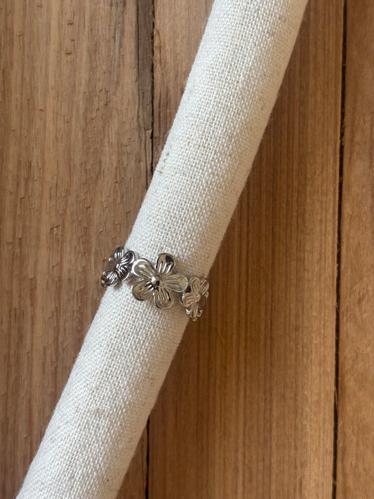 Bloom ring silver