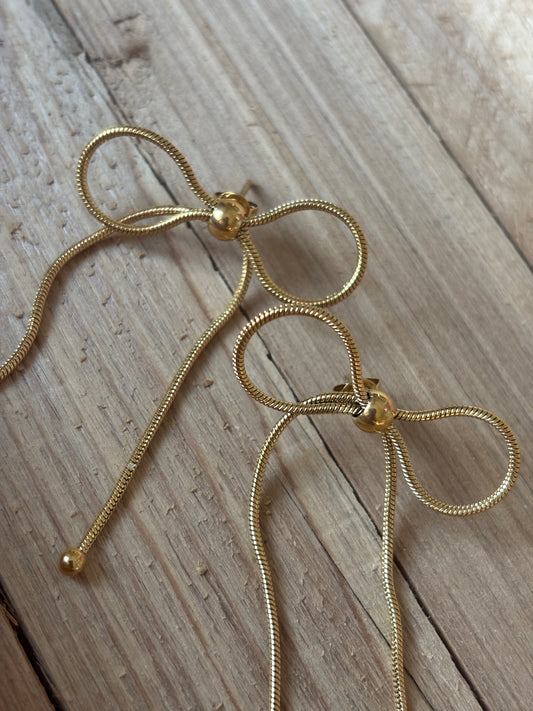Bow earrings