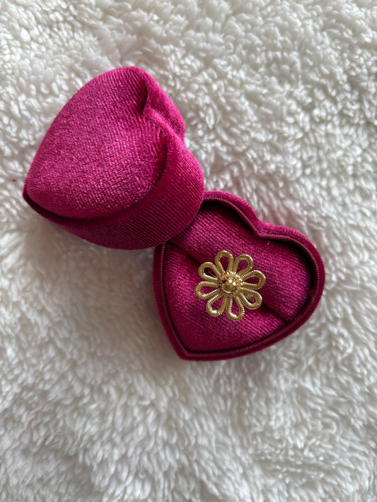 Sunny flower ring