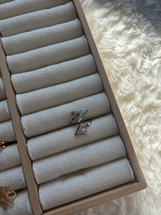 Lovely ring silver